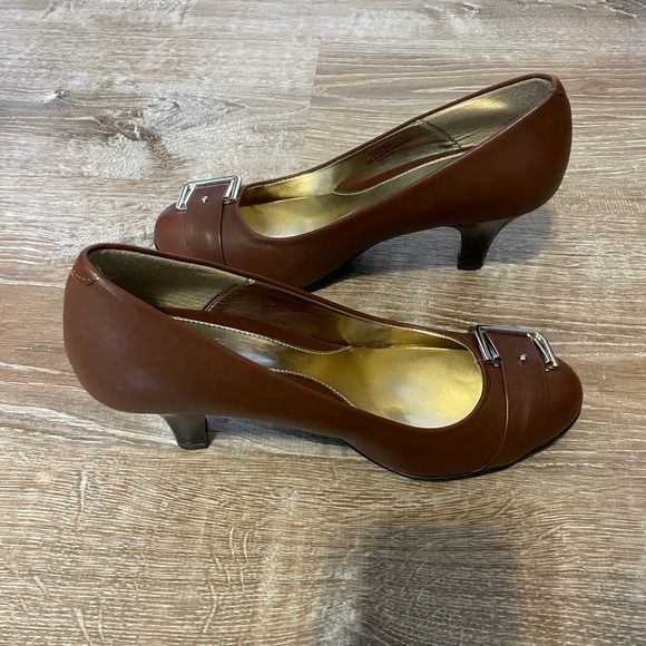 Women’s Heels / Shoes, euroSoft, Size 8 - Picture 12 of 14
